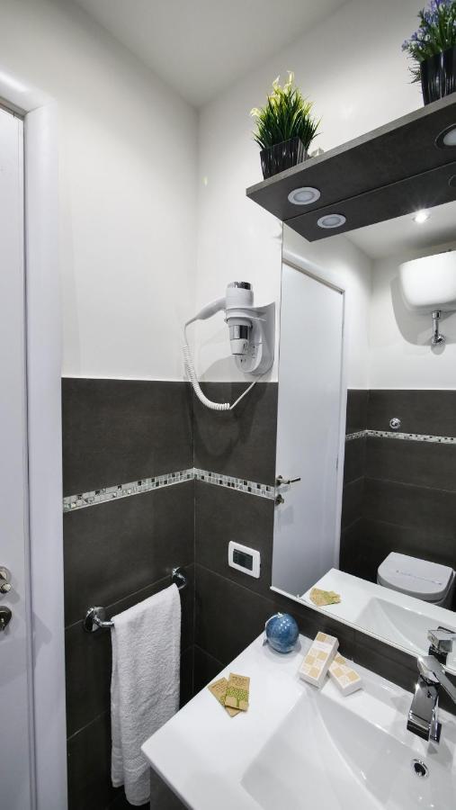 Home Suites Giolitti Rome Exterior photo